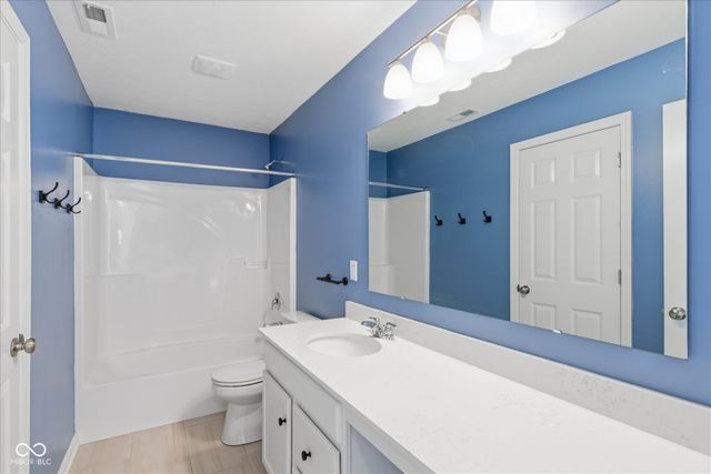 15514 Wayne Way, Westfield, IN 46074