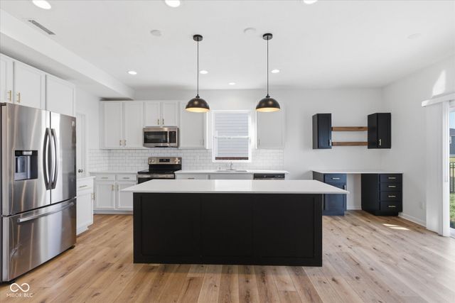 15514 Wayne Way, Westfield, IN 46074