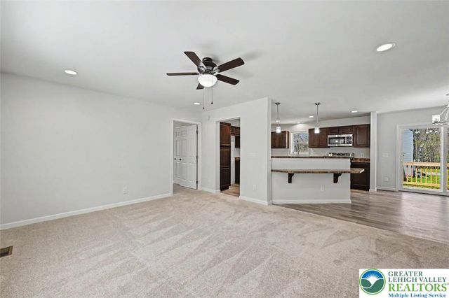 90 Oneida Trail, Penn Forest Twp, PA 18210