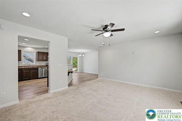 90 Oneida Trail, Penn Forest Twp, PA 18210