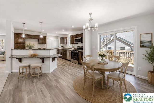 90 Oneida Trail, Penn Forest Twp, PA 18210