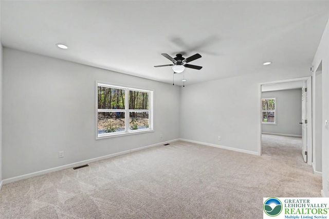 90 Oneida Trail, Penn Forest Twp, PA 18210