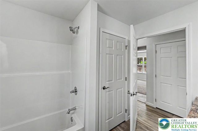 90 Oneida Trail, Penn Forest Twp, PA 18210