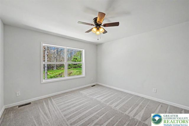 90 Oneida Trail, Penn Forest Twp, PA 18210
