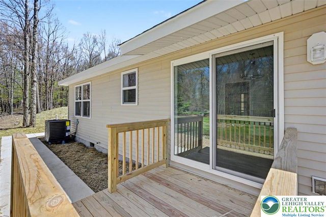 90 Oneida Trail, Penn Forest Twp, PA 18210