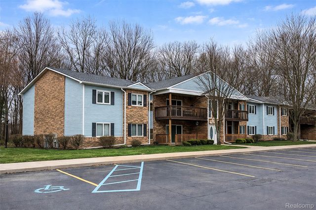 1584 Shoemaker Drive, Westland, MI 48185