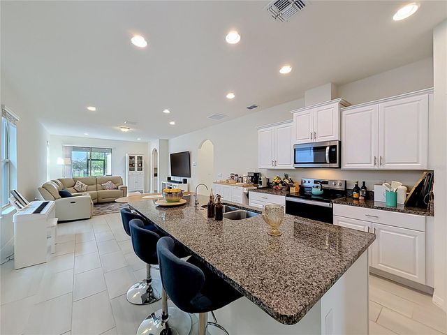 11117 BOSTWICK ALLEY, Winter Garden, FL 34787