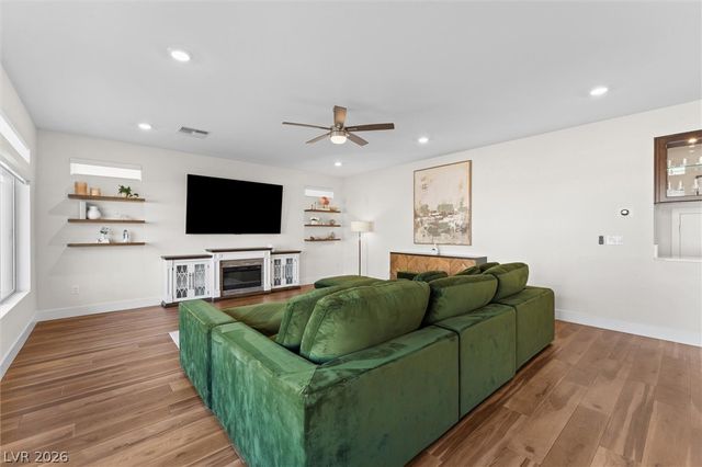 8724 Fortplaid Street, Las Vegas, NV 89139