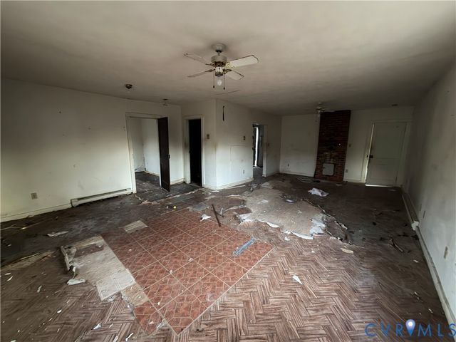 1675 Meadow Rd, Sandston, VA 23150