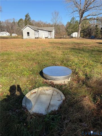 1675 Meadow Rd, Sandston, VA 23150