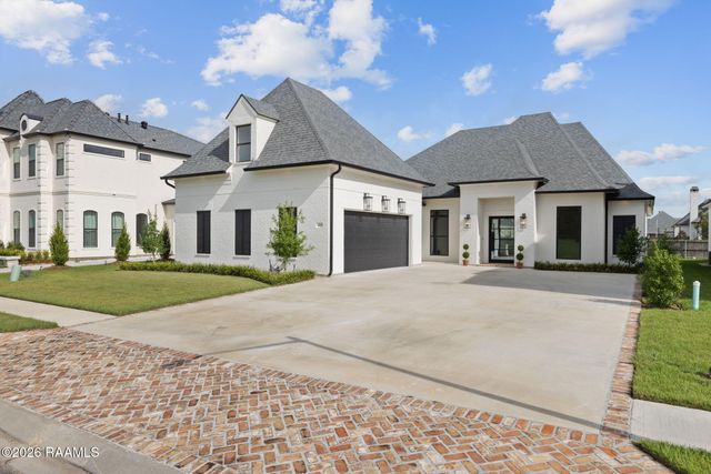 223 Gunter Grass Court, Lafayette, LA 70508