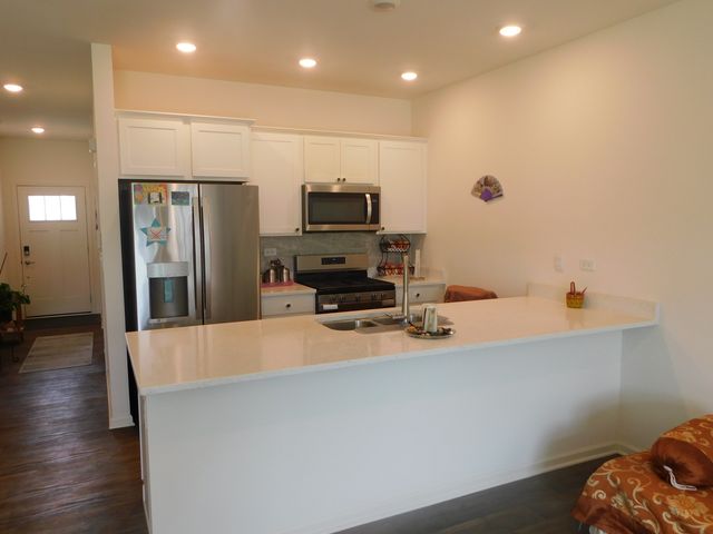 944 Darwin Street, North Aurora, IL 60542