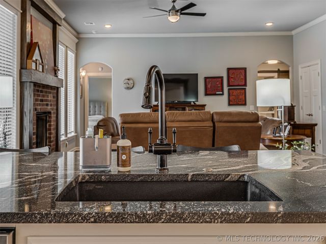 13802 N 132nd East Avenue, Collinsville, OK 74021