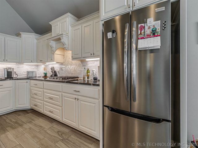 13802 N 132nd East Avenue, Collinsville, OK 74021