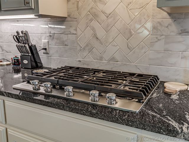 13802 N 132nd East Avenue, Collinsville, OK 74021