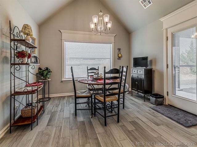 13802 N 132nd East Avenue, Collinsville, OK 74021