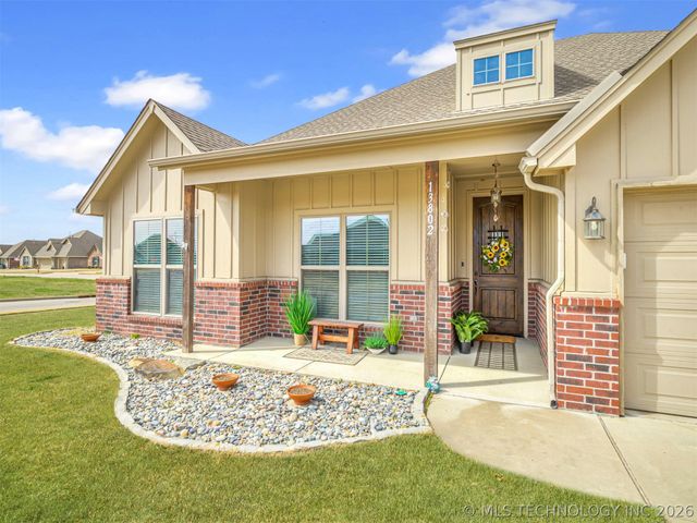 13802 N 132nd East Avenue, Collinsville, OK 74021