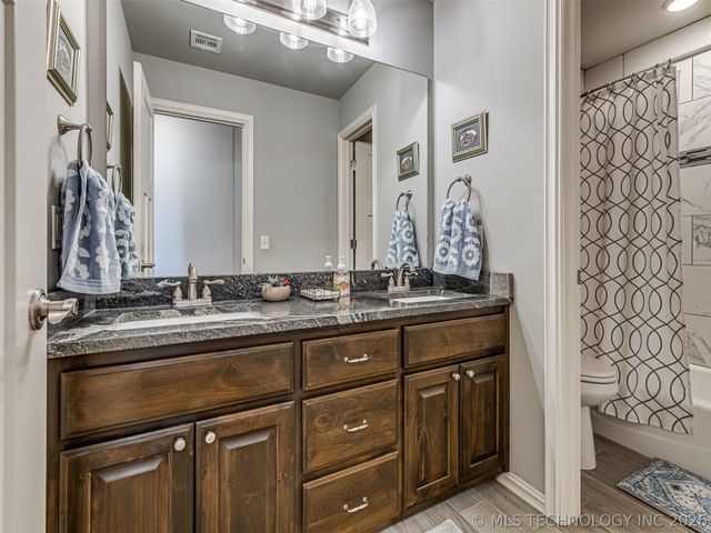 13802 N 132nd East Avenue, Collinsville, OK 74021