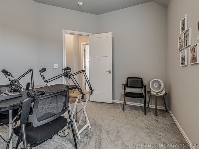 13802 N 132nd East Avenue, Collinsville, OK 74021