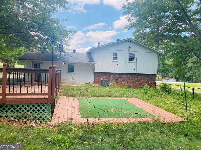 46 W Wedgewood Circle, Newnan, GA 30263