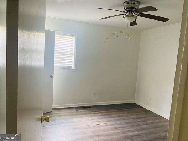 46 W Wedgewood Circle, Newnan, GA 30263