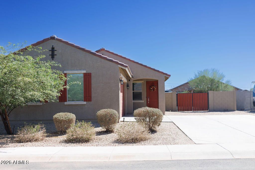 352 S CALLE JORGE --, Casa Grande, AZ 85194 — exterior