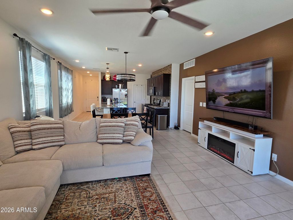 352 S CALLE JORGE --, Casa Grande, AZ 85194 — photo 5