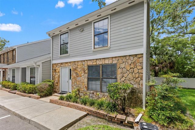 14809 WINDING CREEK COURT, Tampa, FL 33613
