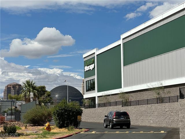 3930 University Center Drive 407, Las Vegas, NV 89119