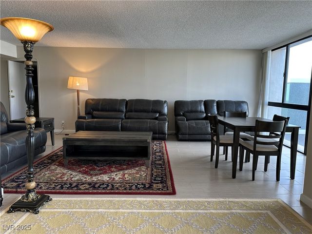 3930 University Center Drive 407, Las Vegas, NV 89119