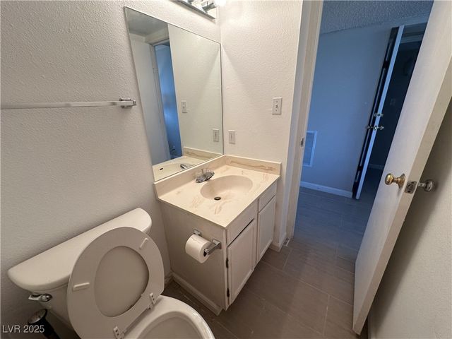 3930 University Center Drive 407, Las Vegas, NV 89119