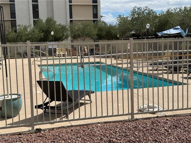 3930 University Center Drive 407, Las Vegas, NV 89119