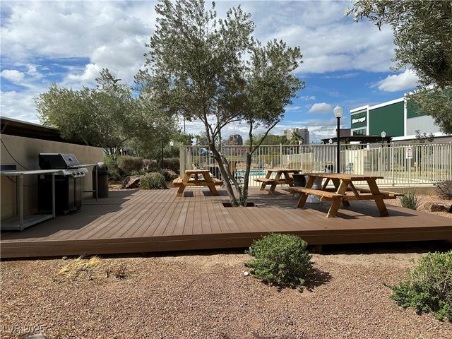 3930 University Center Drive 407, Las Vegas, NV 89119