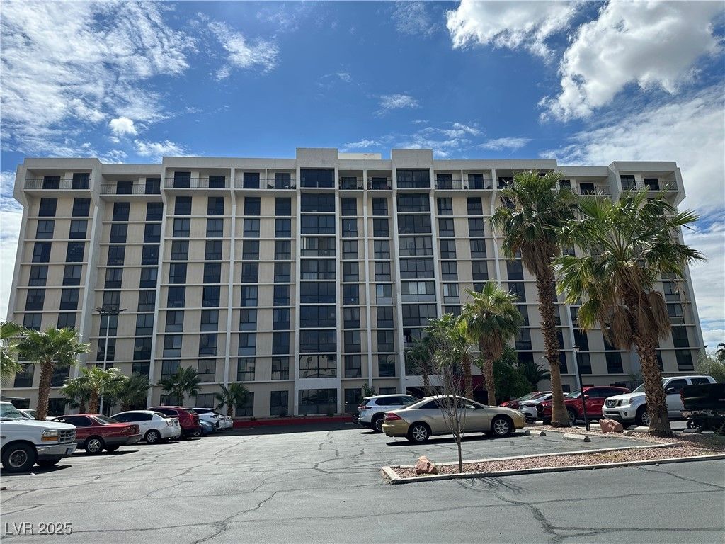 3930 University Center Drive 407, Las Vegas, NV 89119