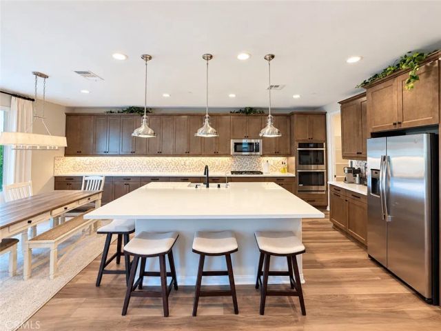 30826 Bloomfest, Murrieta, CA 92563