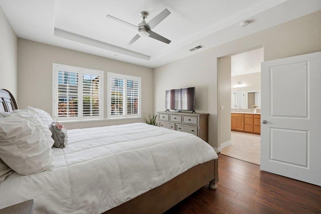Image 17 of property listing at 1202 Sagardia Way, Gilroy, CA 95020