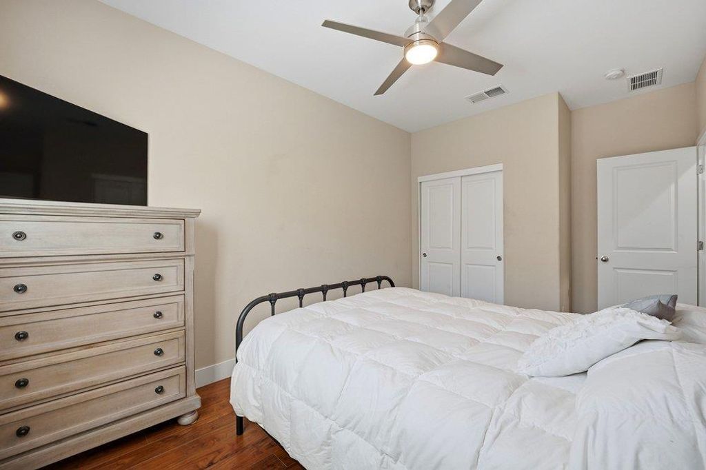 Image 25 of property listing at 1202 Sagardia Way, Gilroy, CA 95020