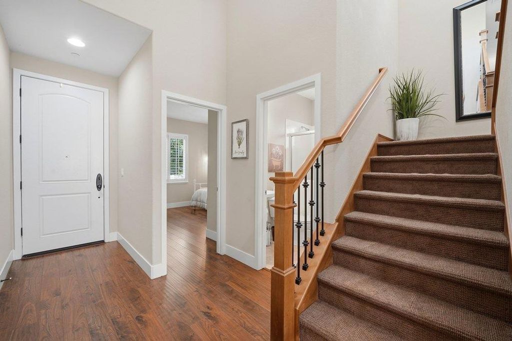 Image 3 of property listing at 1202 Sagardia Way, Gilroy, CA 95020