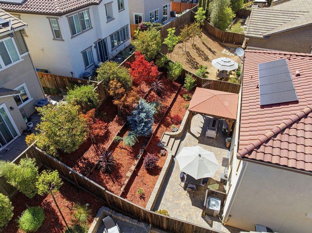 Image 31 of property listing at 1202 Sagardia Way, Gilroy, CA 95020