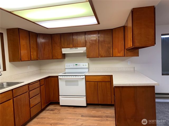13223 84th Avenue S, Seattle, WA 98178