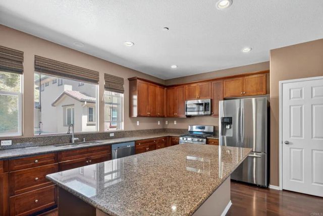 1908 Montilla Street, Santee, CA 92071