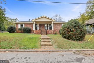 75 Pinson Street, Newnan, GA 30263