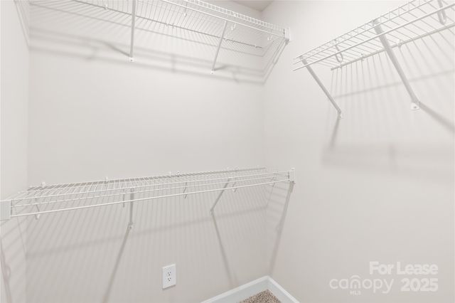4143 Summit Woods Drive, Charlotte, NC 28216