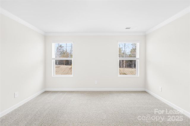 4143 Summit Woods Drive, Charlotte, NC 28216