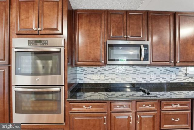 11057 EGGBORNSVILLE RD, Rixeyville, VA 22737