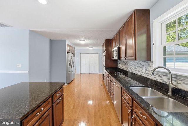 11057 EGGBORNSVILLE RD, Rixeyville, VA 22737