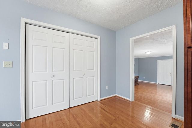 11057 EGGBORNSVILLE RD, Rixeyville, VA 22737