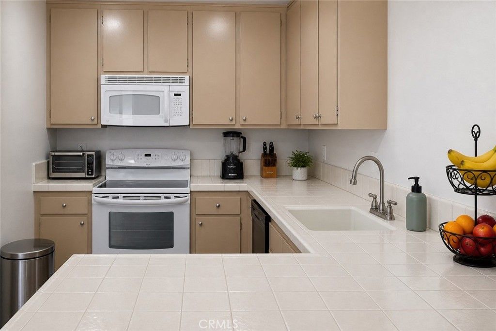 4562 Toledo, Buena Park, CA 90621 — photo 5