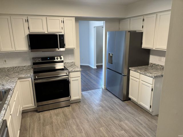 3120 Limerick Place, Fort Wayne, IN 46818