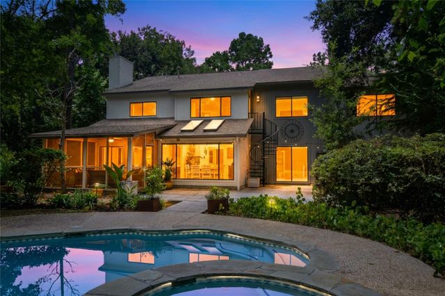 42 Skyflower Drive, The Woodlands, TX 77381
